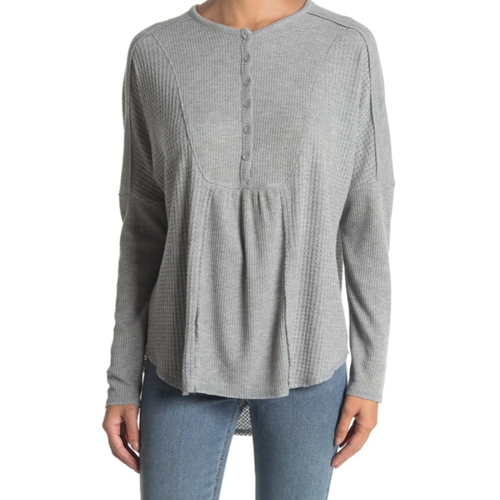 NWOT Gibsonlook Mixed Rib Waffle Knit Henley Grey